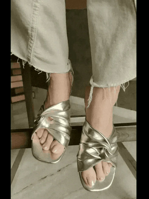 Wrapped in Gold Wedges - cunei